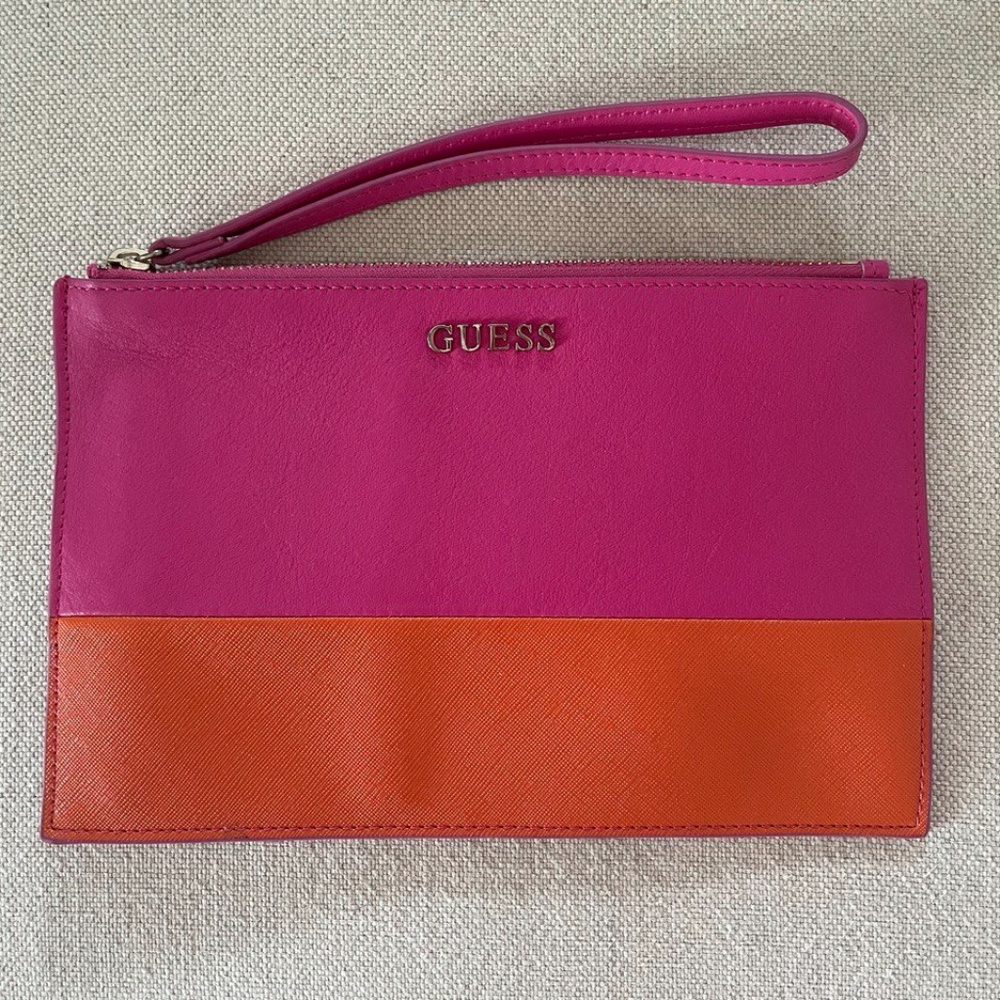 Guess NWOT Wristlet Zip Pouch Pink and Orange